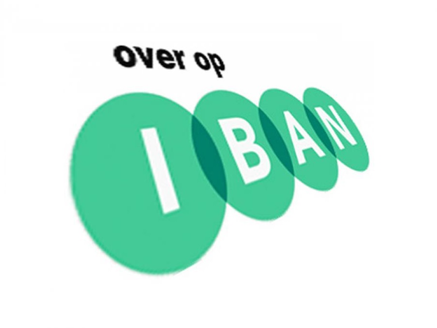 Tekst “Over op IBAN” met groene cirkels die samen IBAN spellen op witte achtergrond.